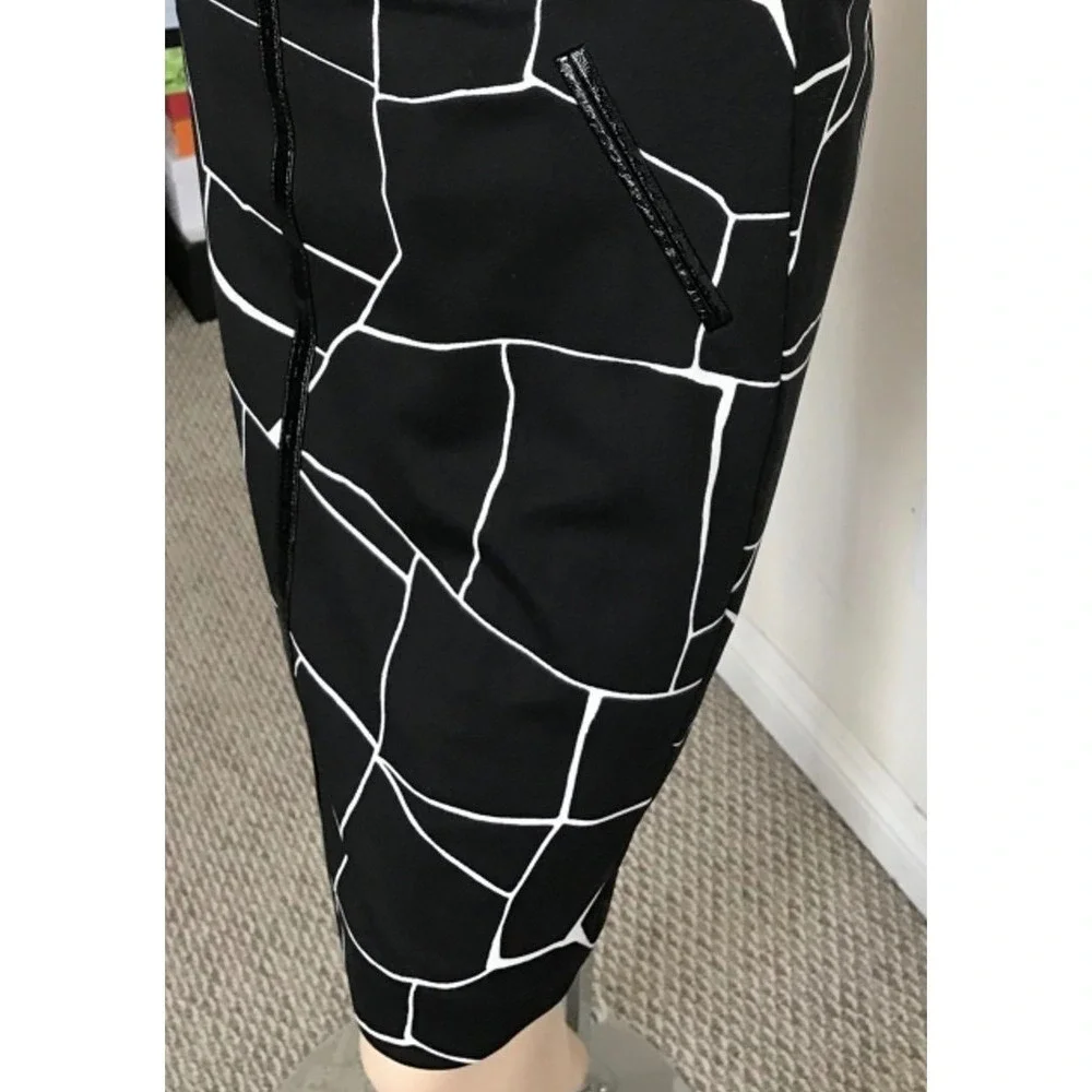 Vince Camuto Black & White Abstract‎ Print Pencil Skirt Size 0